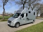 Camion 2 chevaux Renault Master 150 D