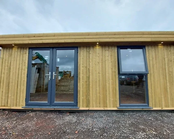 Bureau à domicile / Salle de sport - conversion de conteneur d'expédition