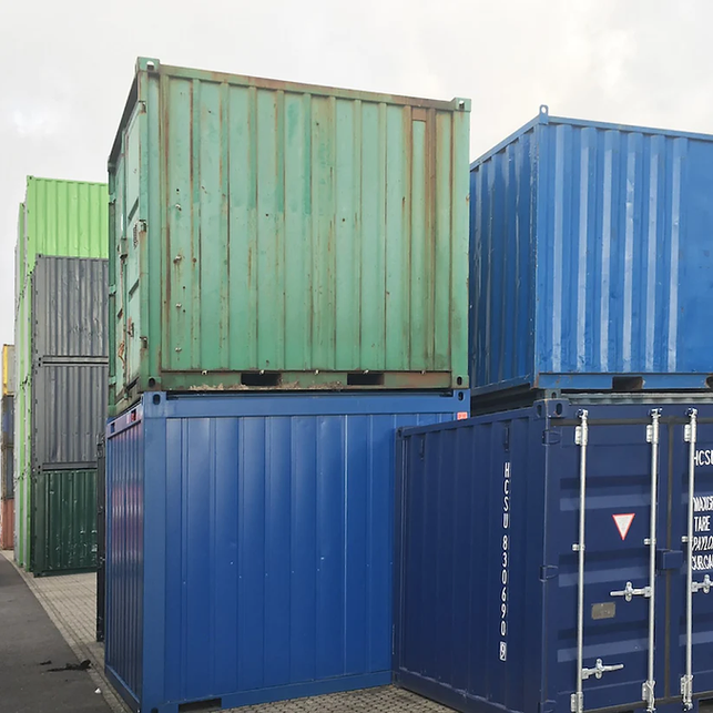 3c2830_e91e1263916543e4bf1bcf5d4a933acemv2.webp Container maritime 10 pieds Occasion – Image 1