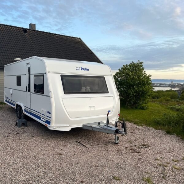 Caravane Polar 680 CTX-BK