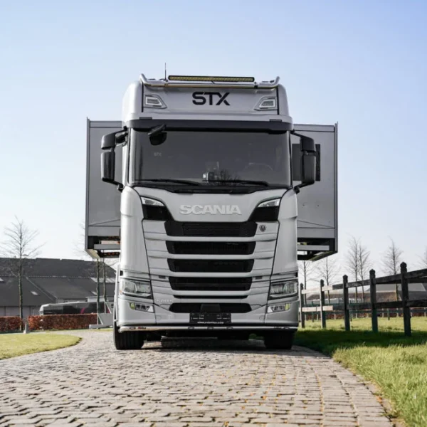 Scania STX Camping-car/Sport automobile
