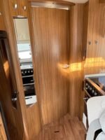 Camping-Car Hymer B708 ​​​​​​Premium Line – Image 11