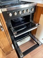 Camping-Car Hymer B708 ​​​​​​Premium Line – Image 26