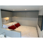 Conteneur converti espace de vie extérieur moderne et élégant – Image 16