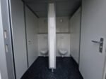 Conteneur comme habitat, remorque toilettes remorque WC remorque toilettes – Image 4