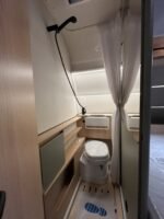 Caravane LMC Style 440 D | pack douche | pack batterie | chauffage gaz/électrique – Image 11